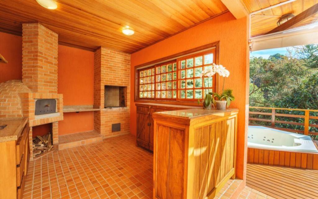 Casa de férias Casa Deliciosa Com Jacuzzi Em Em *